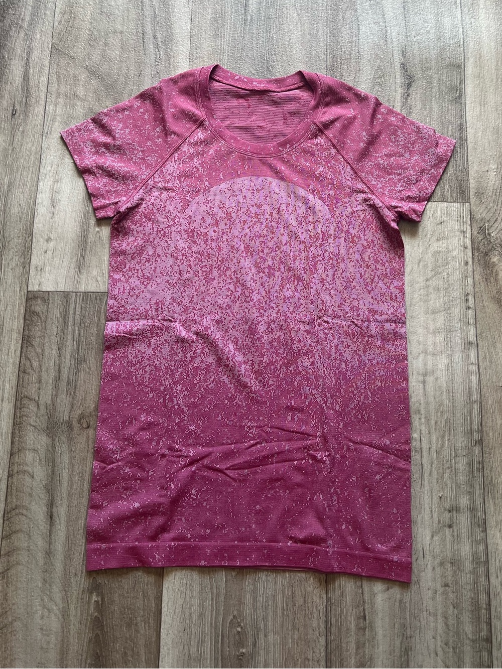 Lululemon Womens Dark Pink Patterned Swift Tee